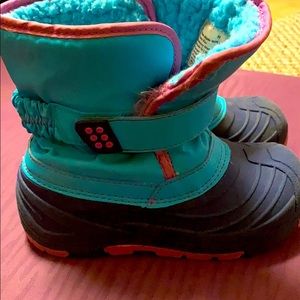 Little girls snow boots